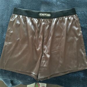 🤎🤎AUTHENTIC TOM FORD SILK SHORTS 🤎🤎